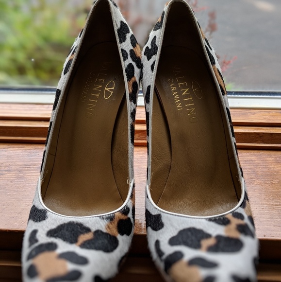 Valentino Garavani leopard print heels - Picture 2 of 3